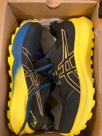 Used Asics Gel Trabuco 11 bike