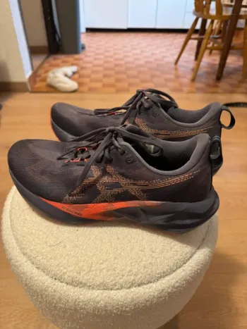 Asics Novablast 5 bike usato