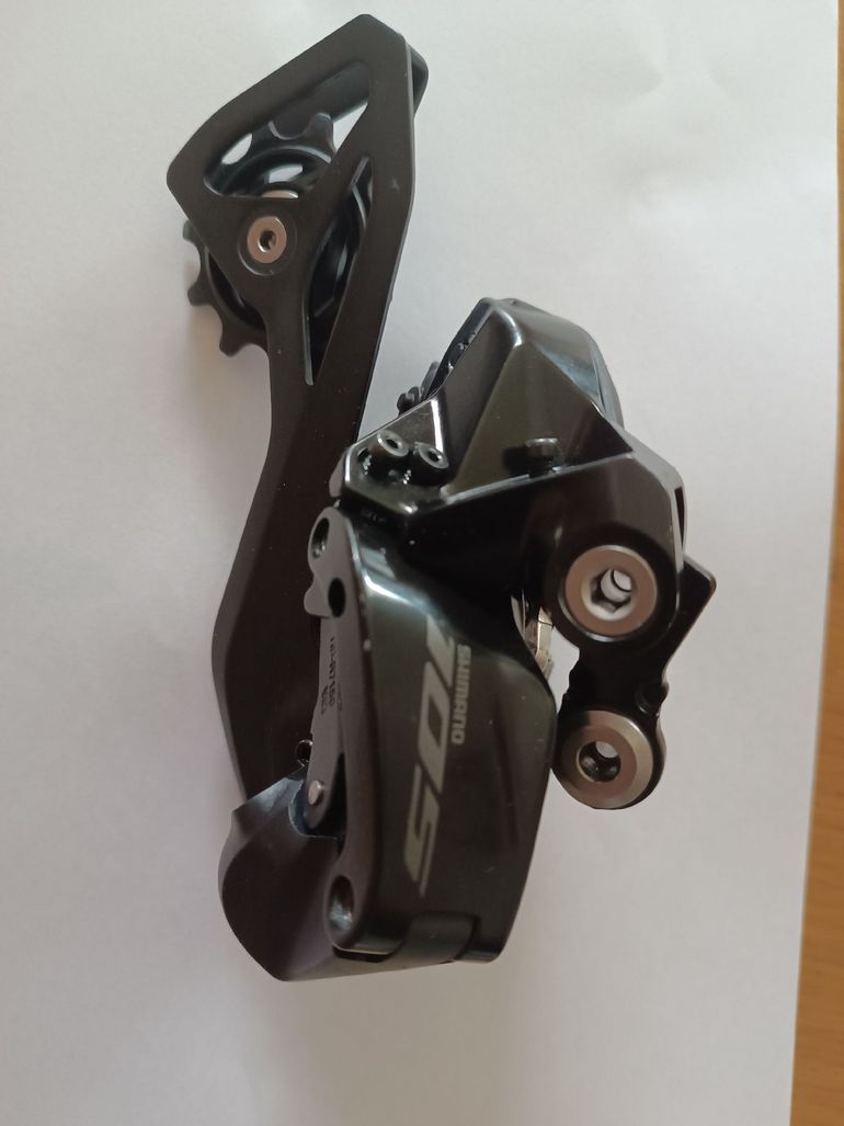 Used Shimano R7150 Di2 Rear Derailleur 2025 bike — image 1 of 6
