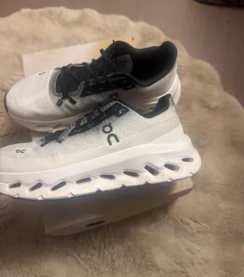 Tweedehands On Running Cloud bike — afbeelding 5 van 8