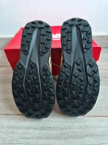 New Balance Venym trail 2026 bike de segunda mano — imagen 2 de 3
