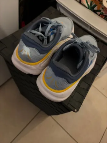 Tweedehands Hoka Chaussures bike — afbeelding 3 van 3