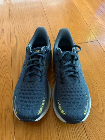Used New Balance Fresh Foam 1080 V12 bike — image 2 of 7