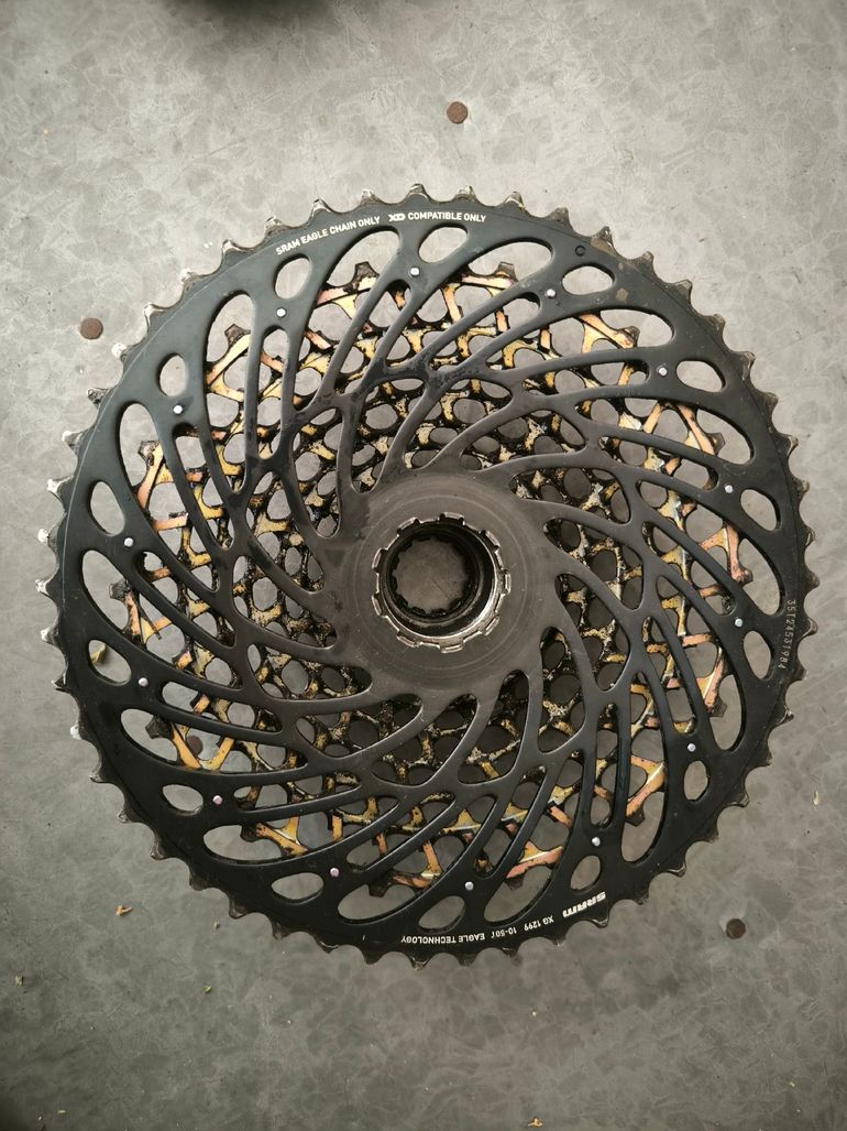 Sram XG1299 Cassette 2023 bike d'occasion — image 3 sur 4