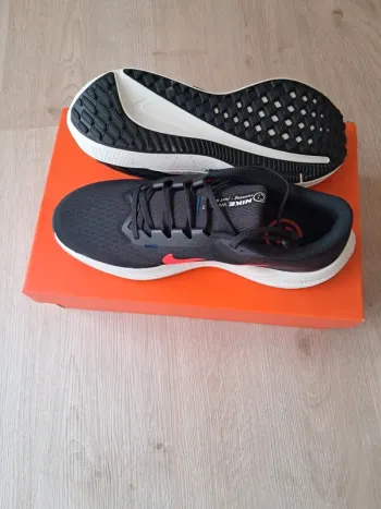 Brugt Nike Running Shoes bike — billede 5 af 8