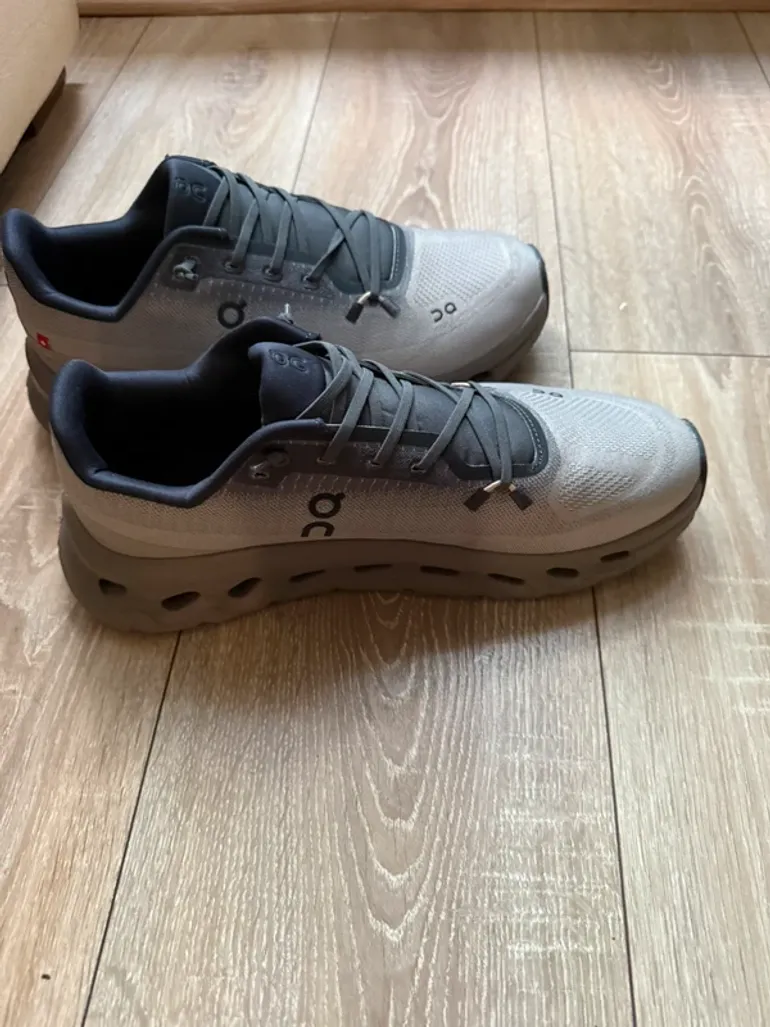Gebrauchtes On Running Cloud bike — Bild 7 von 8