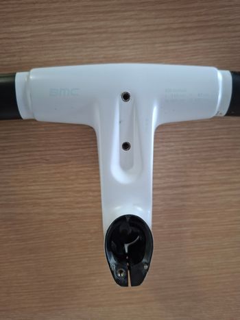 Used Bmc ICS Manubrio Carbonio 2024 bike — image 2 of 4