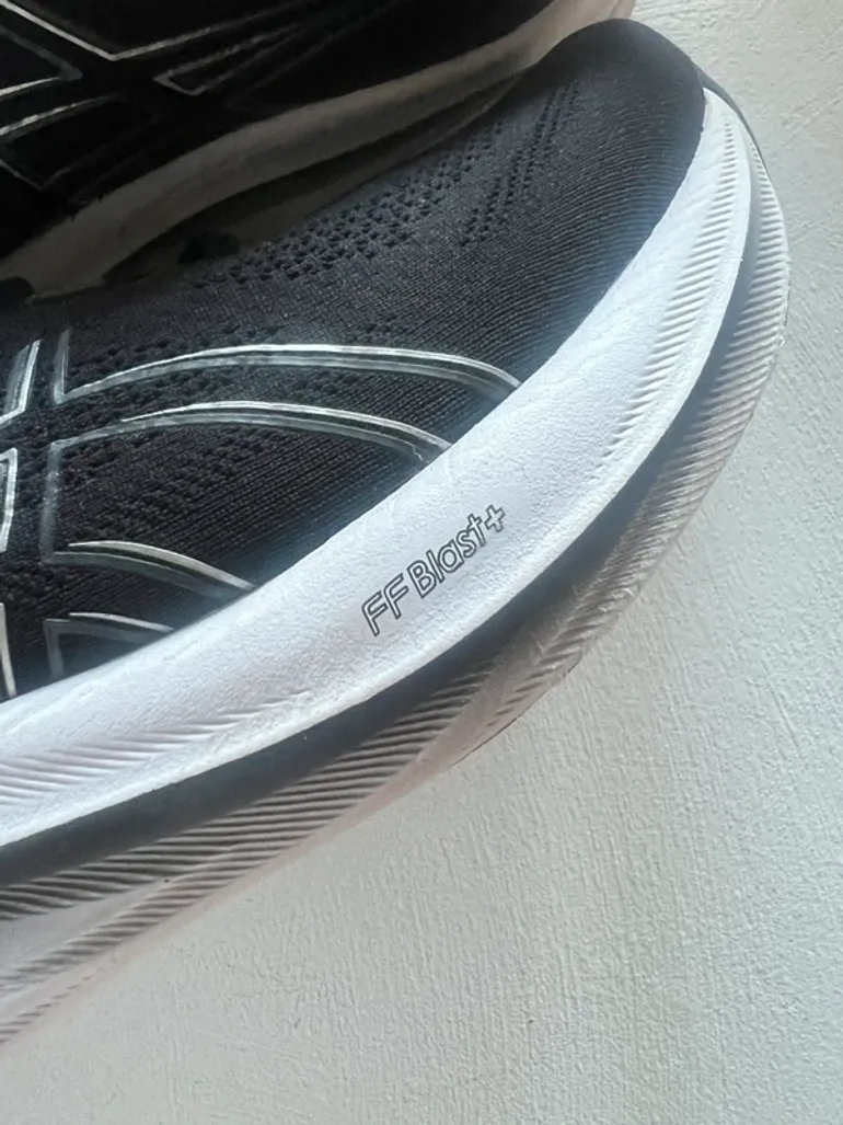 Gebrauchtes Asics Gel-Nimbus 26 bike — Bild 3 von 8
