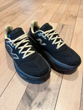 Brugt New Balance Fresh Foam More V5 bike