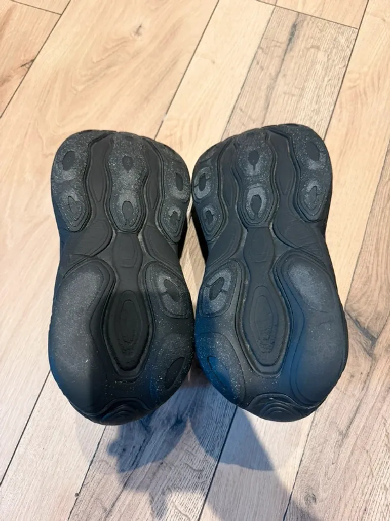 Tweedehands New Balance Fresh Foam More V5 bike — afbeelding 6 van 7