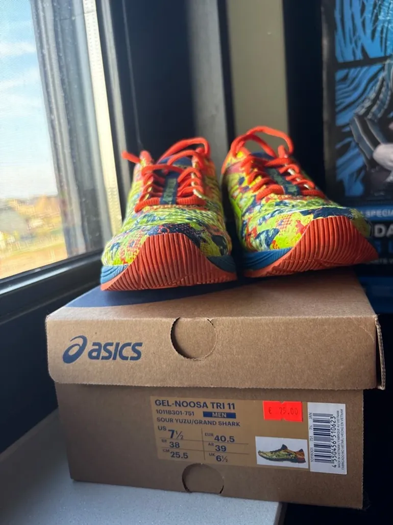 Used Asics Gel-Noosa TRI 11 bike — image 4 of 12