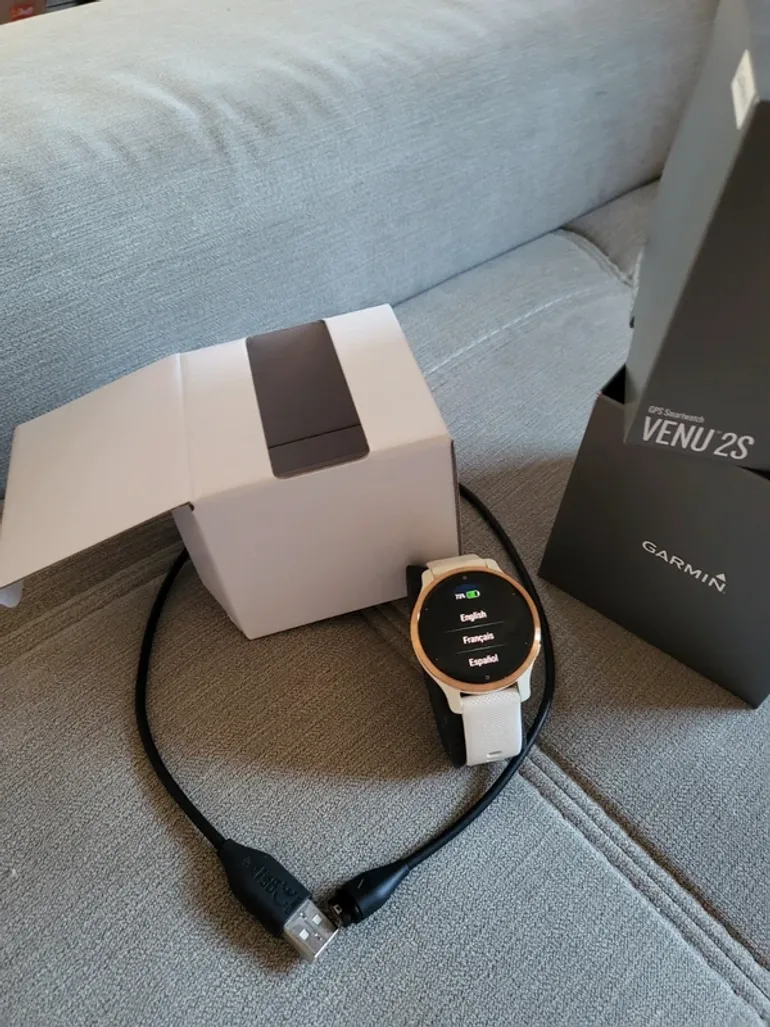 Garmin Venu 2S bike d'occasion — image 2 sur 5