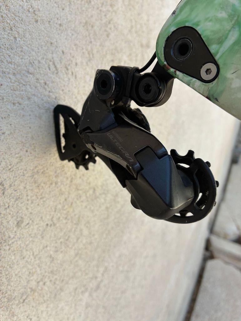 Tweedehands Shimano Ultegra Di2 12-speed Groupset with Power Meter and Dura-Ace Disc Rotors 2025 bike — afbeelding 4 van 4