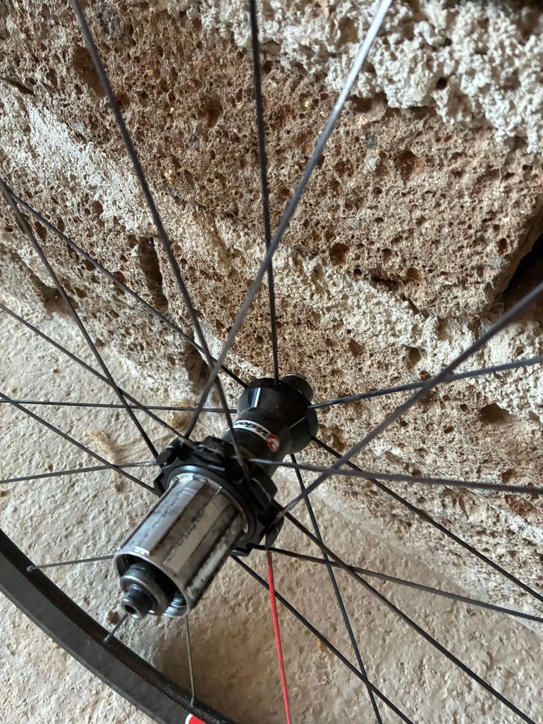 Used Vision TC50 Carbon Tubular Wheelset bike — image 4 of 4