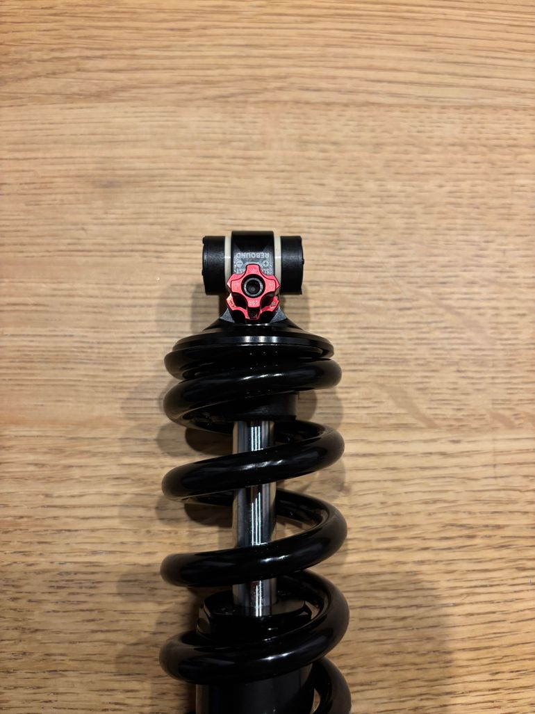 Použité Fox DHX2 Factory Coil 230x65 2026 bike — obrázek 4 z 4
