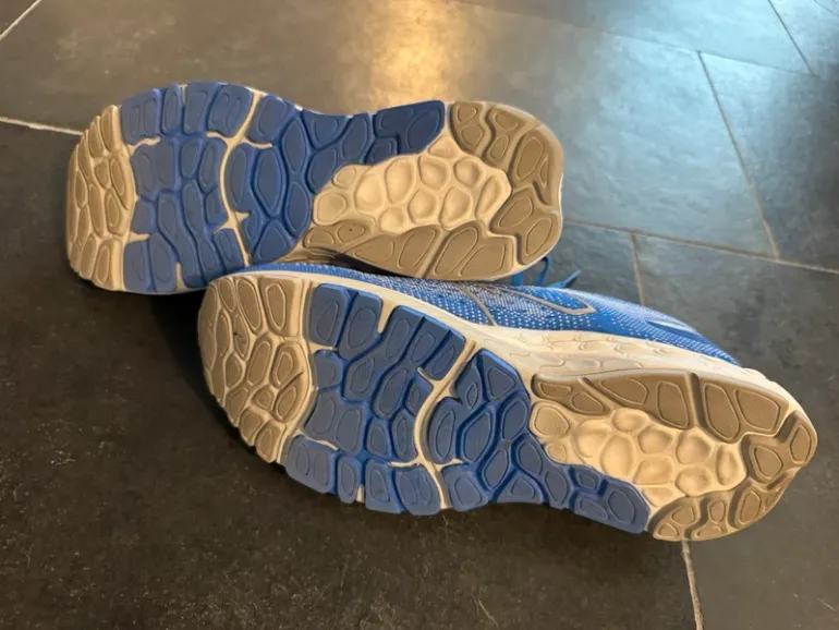 Gebrauchtes New Balance Fresh Foam 880 v12 bike — Bild 4 von 7