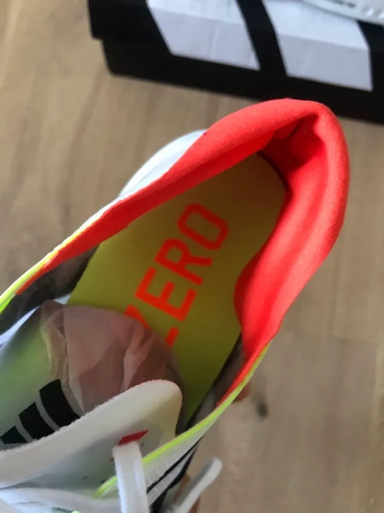 Used Adidas adizero adios pro 4 bike — image 8 of 10