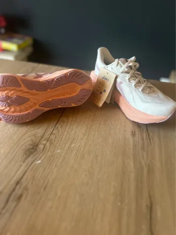 Asics Dynablast 6 bike usato — immagine 2 di 5