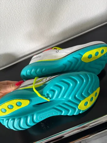 Gebrauchtes Saucony Endorphin Trainer bike — Bild 6 von 8