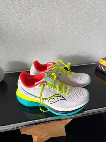 Gebrauchtes Saucony Endorphin Trainer bike