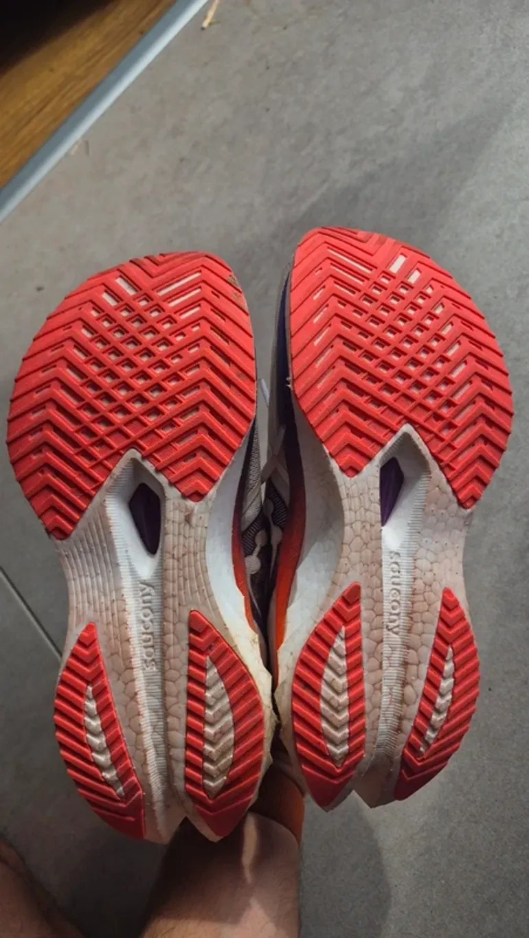 Tweedehands Saucony Endorphin Speed bike — afbeelding 4 van 5