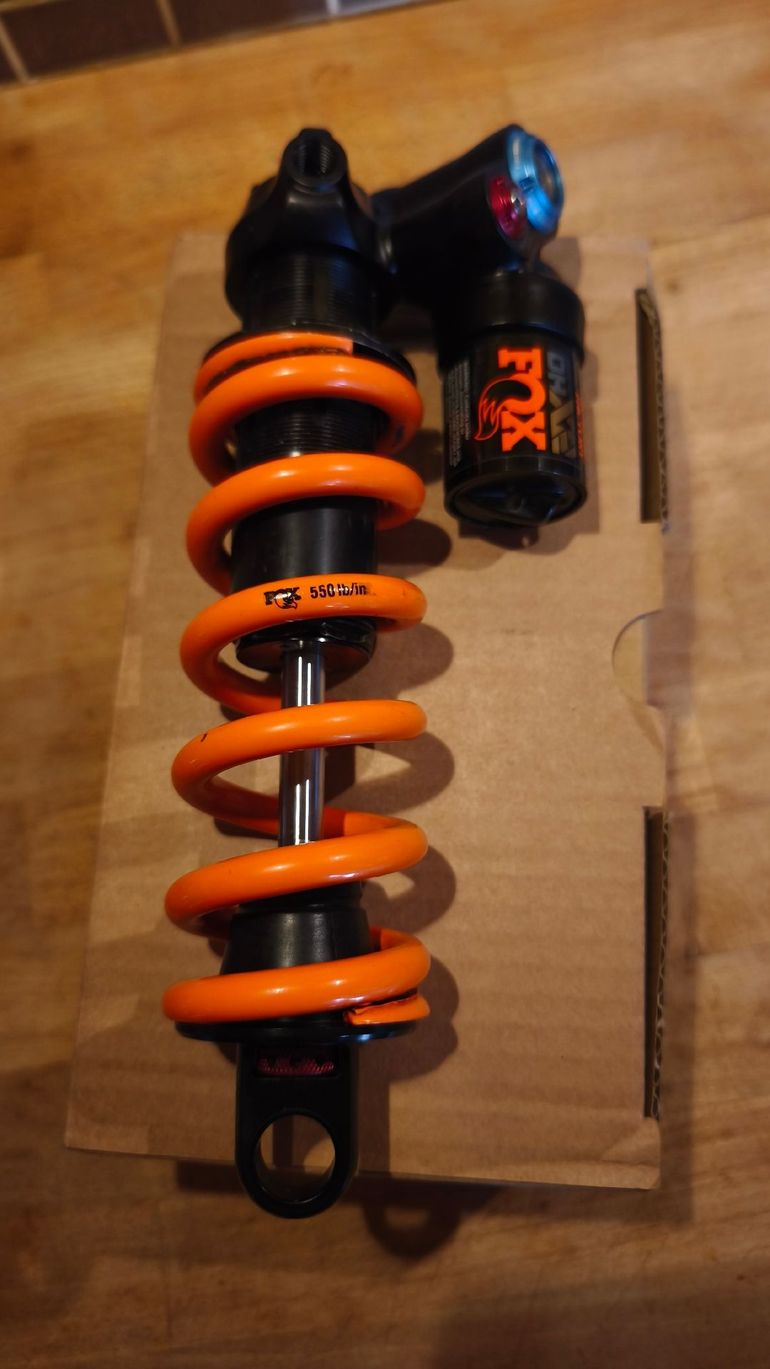 Použité Fox Racing DHX2 Coil Shock bike — obrázek 1 z 3