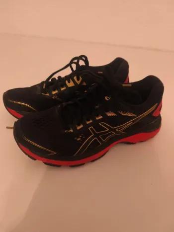 Gebrauchtes Asics Damenlaufschuhe Schwarz/Rot/Gold bike — Bild 2 von 5