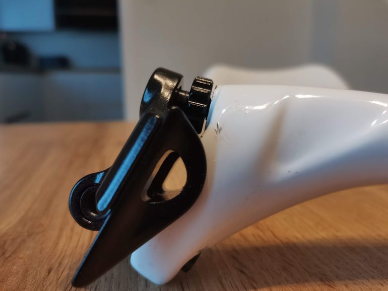 Colnago CLX V1-R C40 Carbon Seatpost 27.2 300mm White 2006 bike d'occasion — image 3 sur 15