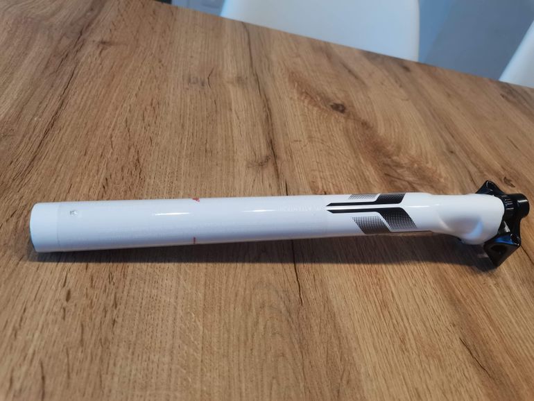 Colnago CLX V1-R C40 Carbon Seatpost 27.2 300mm White 2006 bike d'occasion — image 11 sur 15