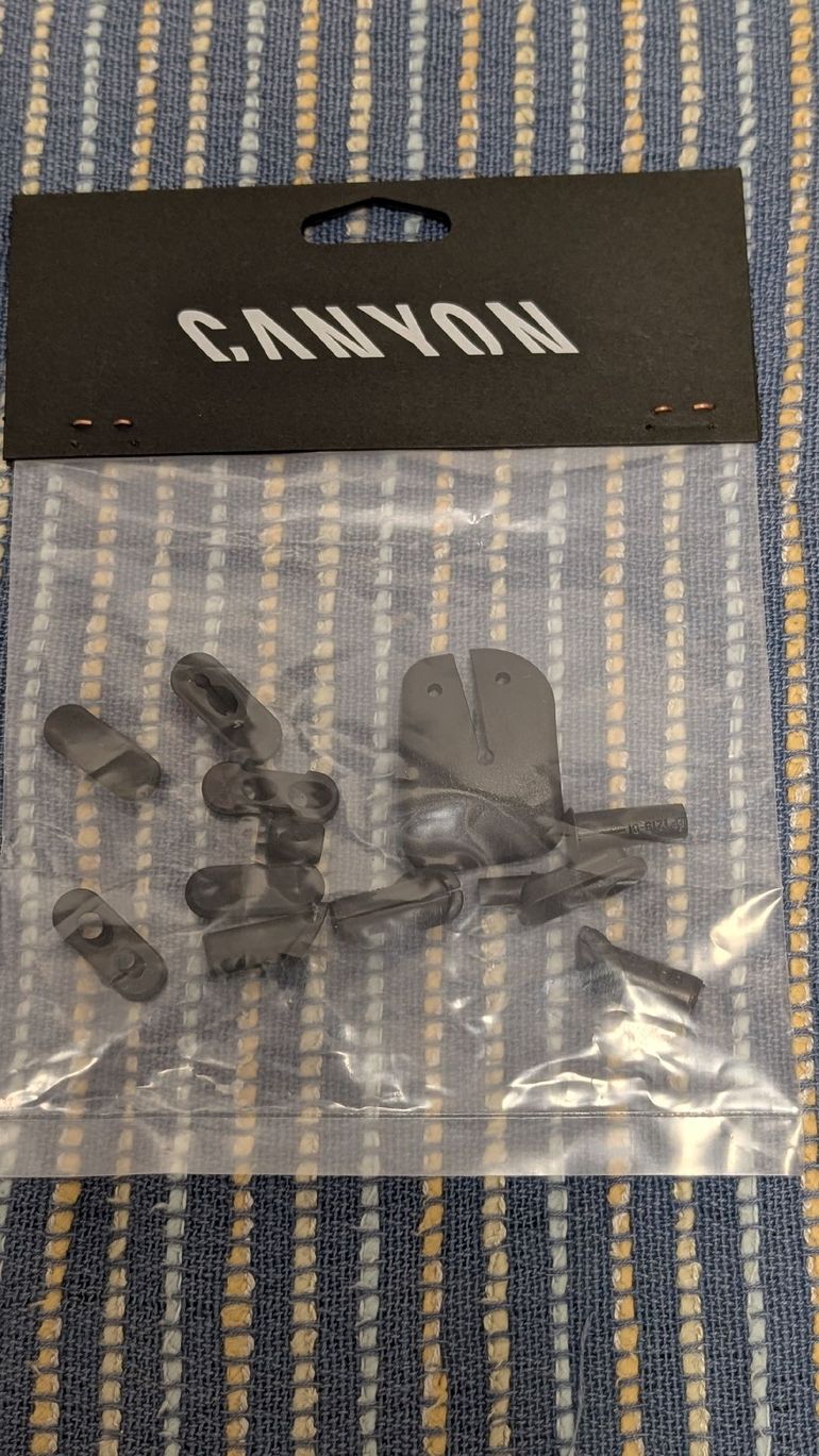 Tweedehands Canyon GP7070-02 Cable Routing Kit 2026 bike — afbeelding 2 van 4