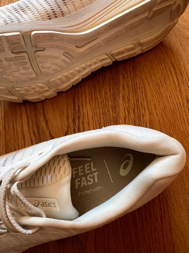 Asics DynaFlyte 3 bike de segunda mano — imagen 2 de 5