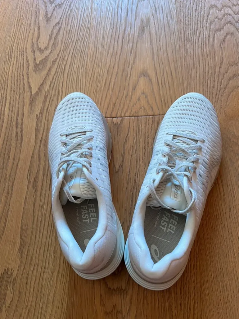 Asics DynaFlyte 3 bike de segunda mano — imagen 5 de 5