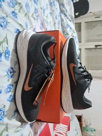 Brugt Nike Revolution 6 bike — billede 2 af 6