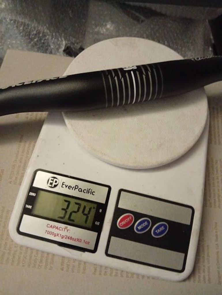Used Race Face Turbine Handlebar 31.8mm 760mm Rise 1.25in bike — image 8 of 9