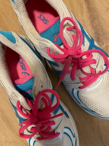 Asics Baskets Pointure 40 bike usato — immagine 2 di 3