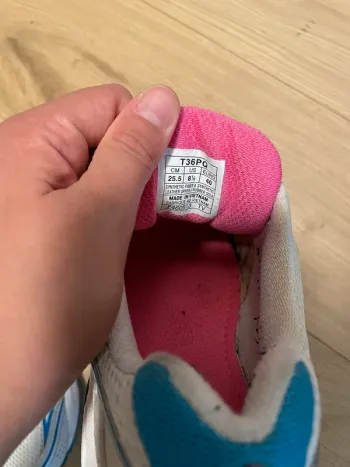 Asics Baskets Pointure 40 bike usato — immagine 3 di 3