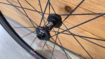 Used Dt Swiss ARC 1100 38 Wheelset 2025 bike — image 2 of 4