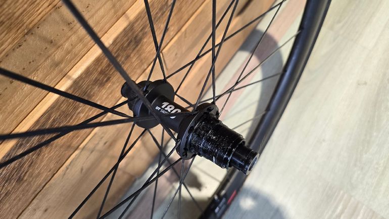 Used Dt Swiss ARC 1100 38 Wheelset 2025 bike — image 3 of 4