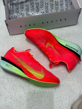 Used Nike ZoomX Vaporfly Next% 4 bike