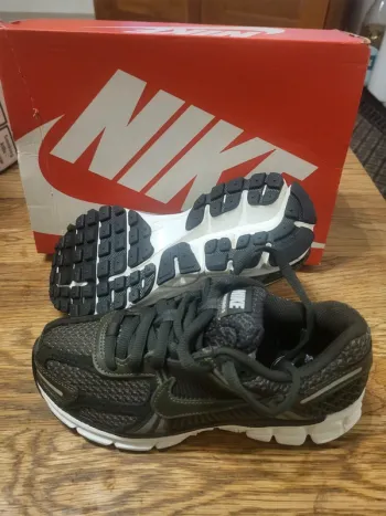 Gebrauchtes Nike Zoom Vomero 5 bike