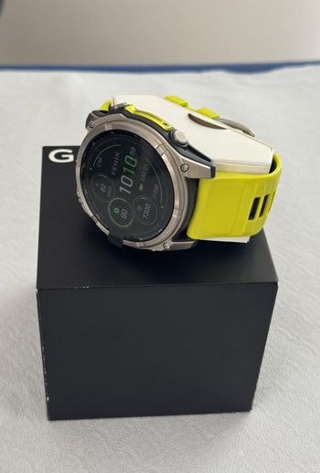 Used Garmin Fenix 8 Solar Sapphire 51mm 2026 bike