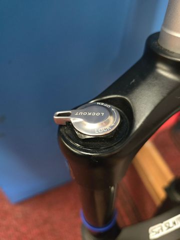 Brugt Sr Suntour Aion 35 Fork 2024 bike — billede 4 af 4