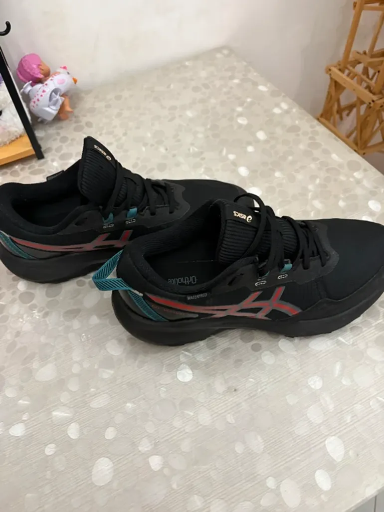Asics Running Shoes bike usato — immagine 3 di 3