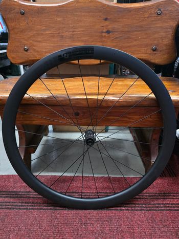 Tweedehands Syncros Capital 1.0 40 mm 2025 bike — afbeelding 2 van 5