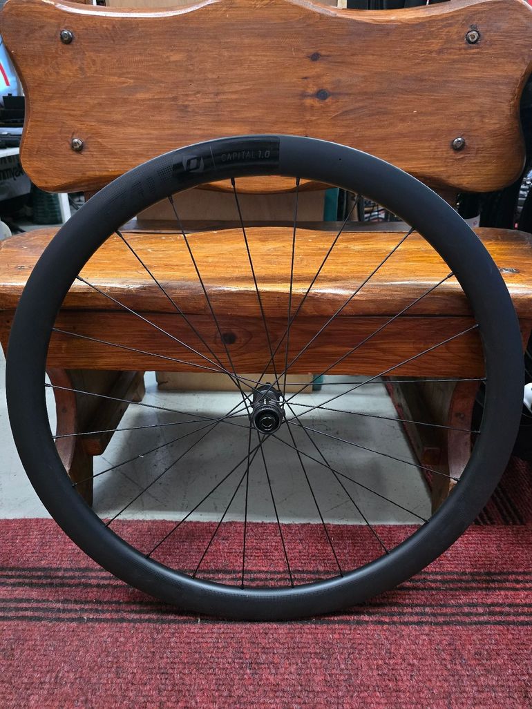 Tweedehands Syncros Capital 1.0 40 mm 2025 bike — afbeelding 2 van 5