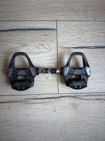 Used Shimano 105 PD-R7000 Pedals bike — image 3 of 3