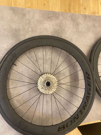 Used Bontrager Aeolus Pro 51 Tubeless 2026 bike — image 3 of 5