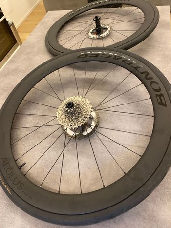 Used Bontrager Aeolus Pro 51 Tubeless 2026 bike — image 5 of 5
