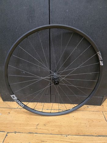 Used Dt Swiss XR 1700 2024 bike — image 3 of 4