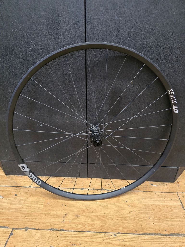 Used Dt Swiss XR 1700 2024 bike — image 3 of 4